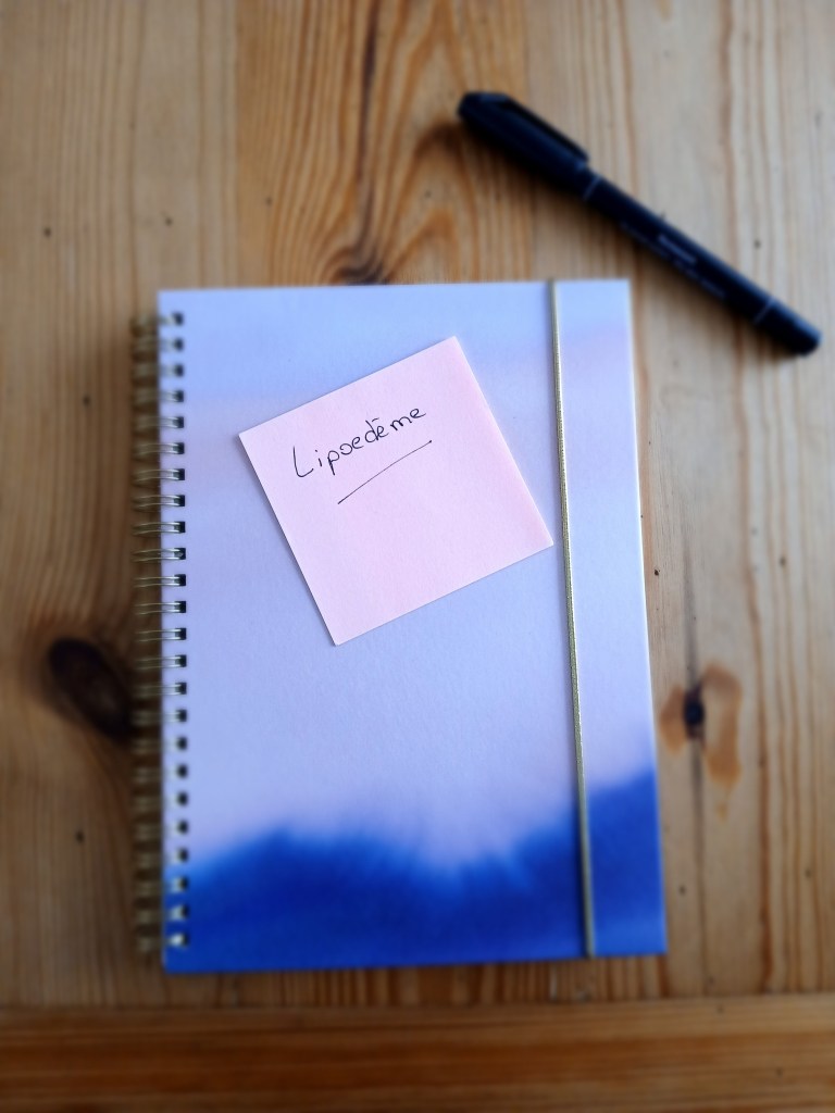 agenda avec Lipoedème marqué sur un post-it